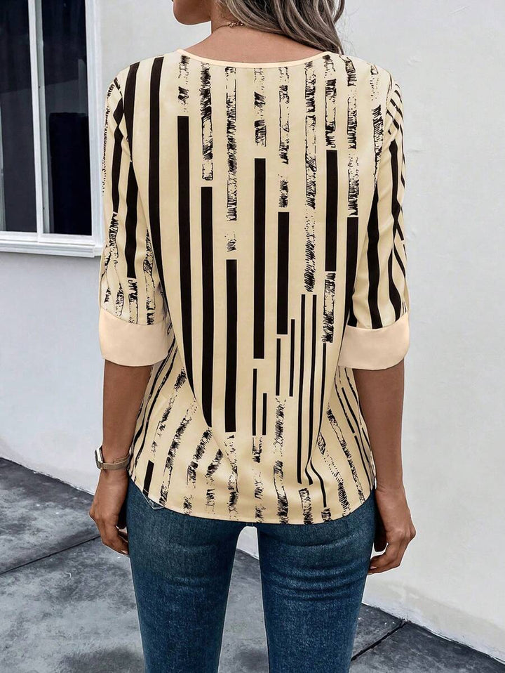 DAELYN™ | STRIPED BLOUSE WITH NOTCHED NECKLINE