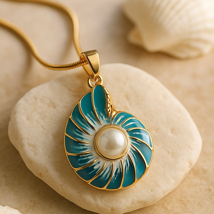 Seashell Pearl Gold Necklace