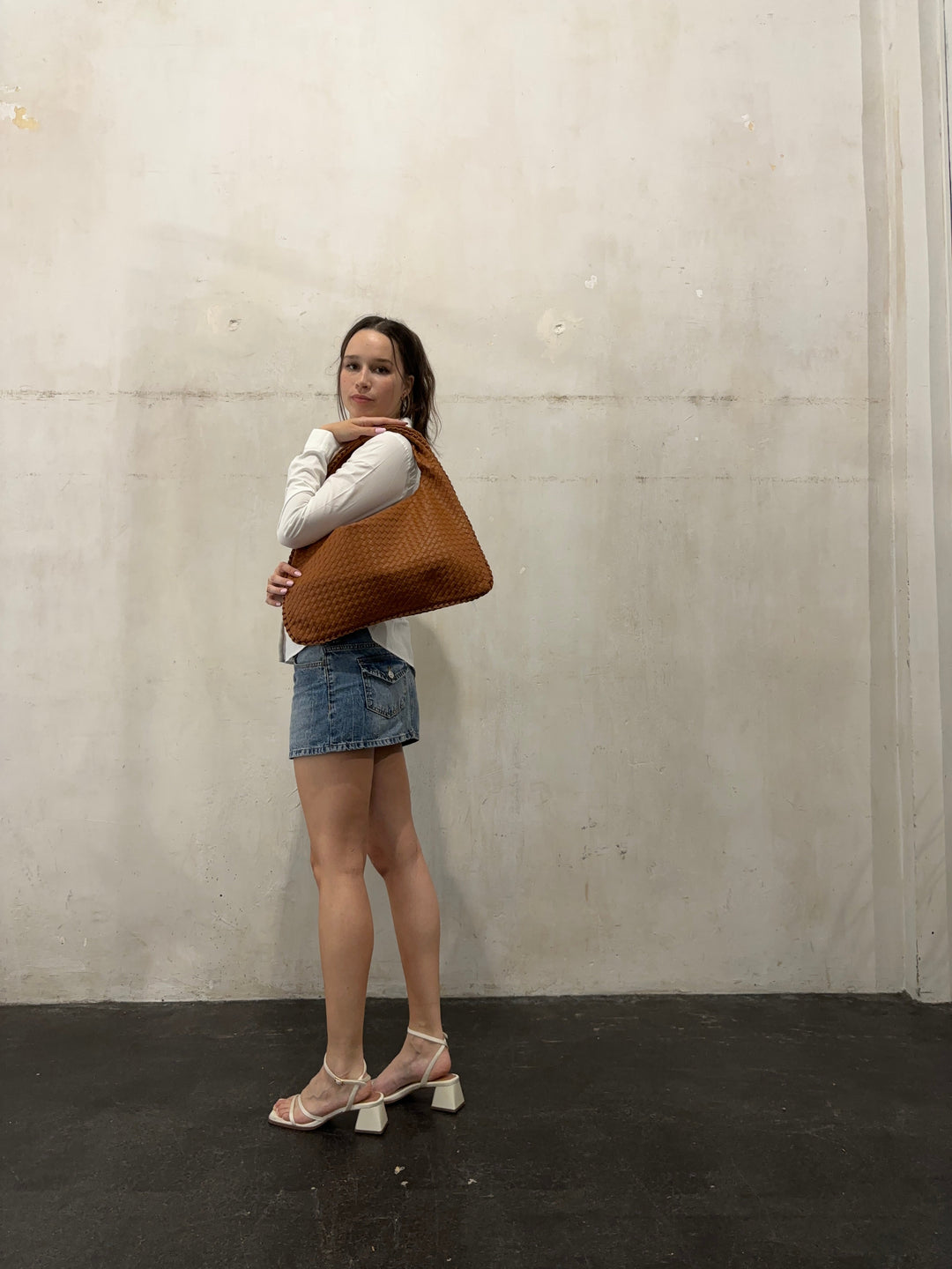 LYONNE – ONE SHOULDER WONDER BAG