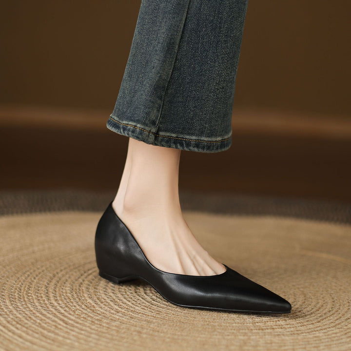 Lunera Leather Pointed Flats