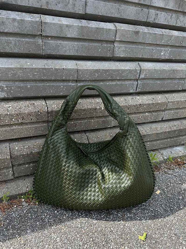 TRIANNA – WOVEN SHOULDER BAG
