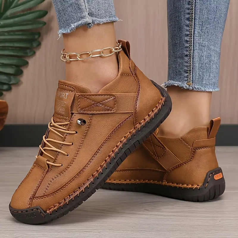Mia™ – Comfortable Orthopaedic Trainers