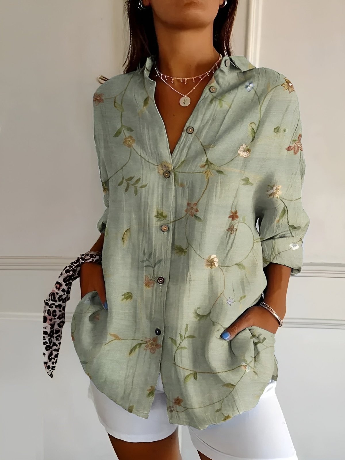 Madilyn | Blouse with Buttons
