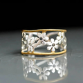 Daisy Floral Ring with Openwork Design